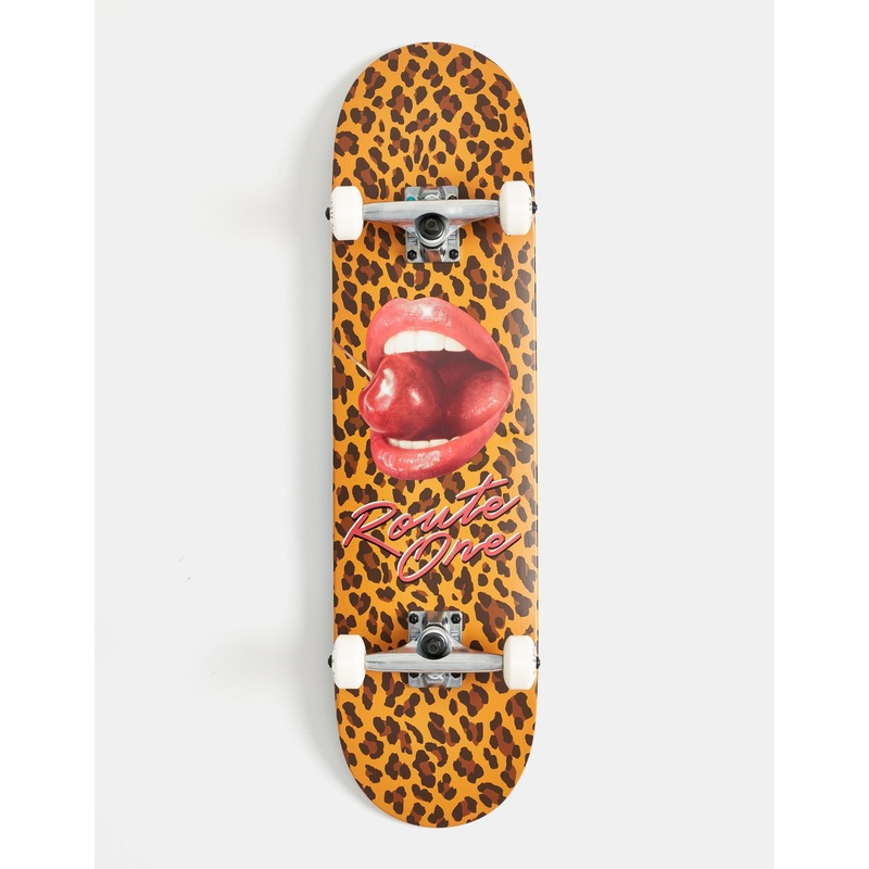 Lips Custom Set-Up Complete Skateboard – 8.125