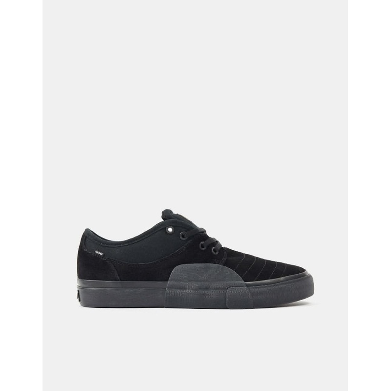 Globe Mahalo Plus Skate Shoes – Black/Black Wrap