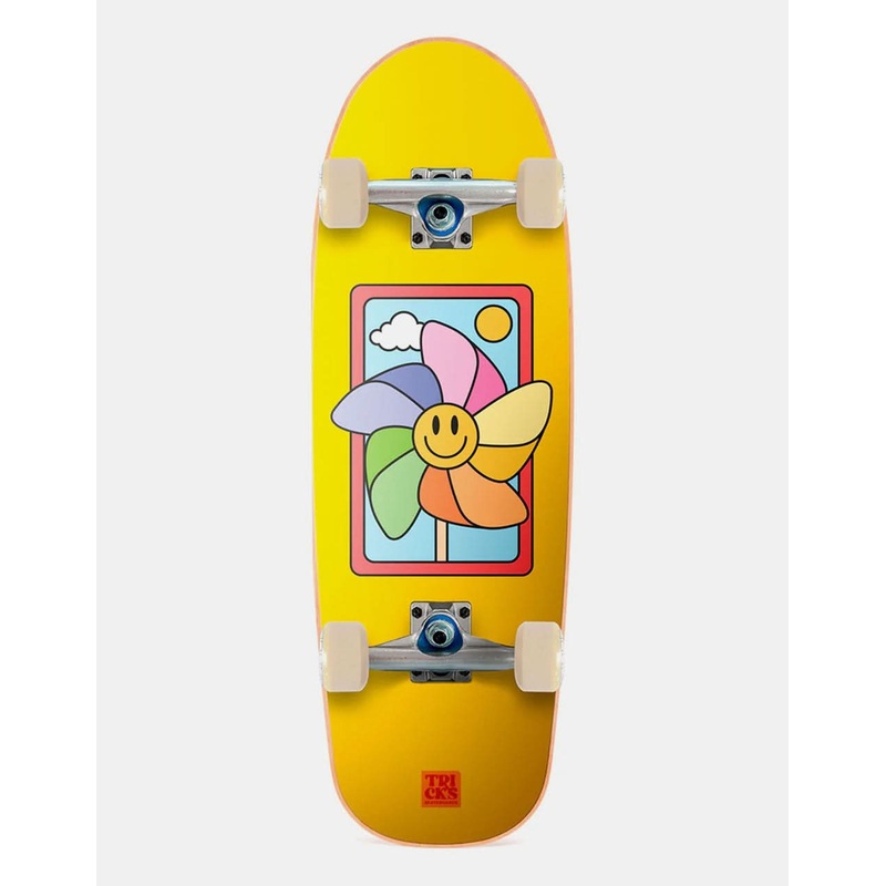 Tricks Spinner Mini Complete Skateboard – 8.25 x 25.75