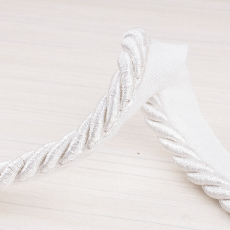 Lip cord 3/8 po (1 cm) White