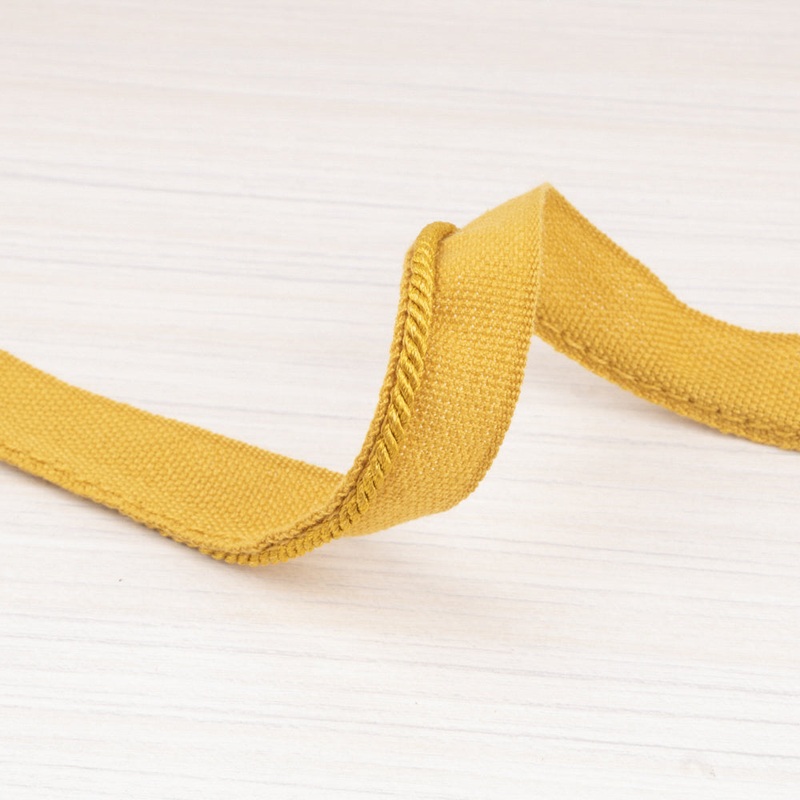 Lip cord  po (0.30 cm) Gold