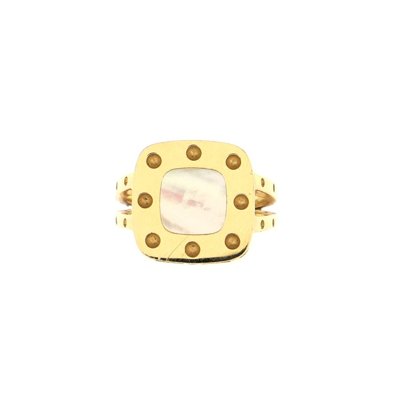 Pois Moi Square Ring 18K Yellow Gold and Mother of Pearl