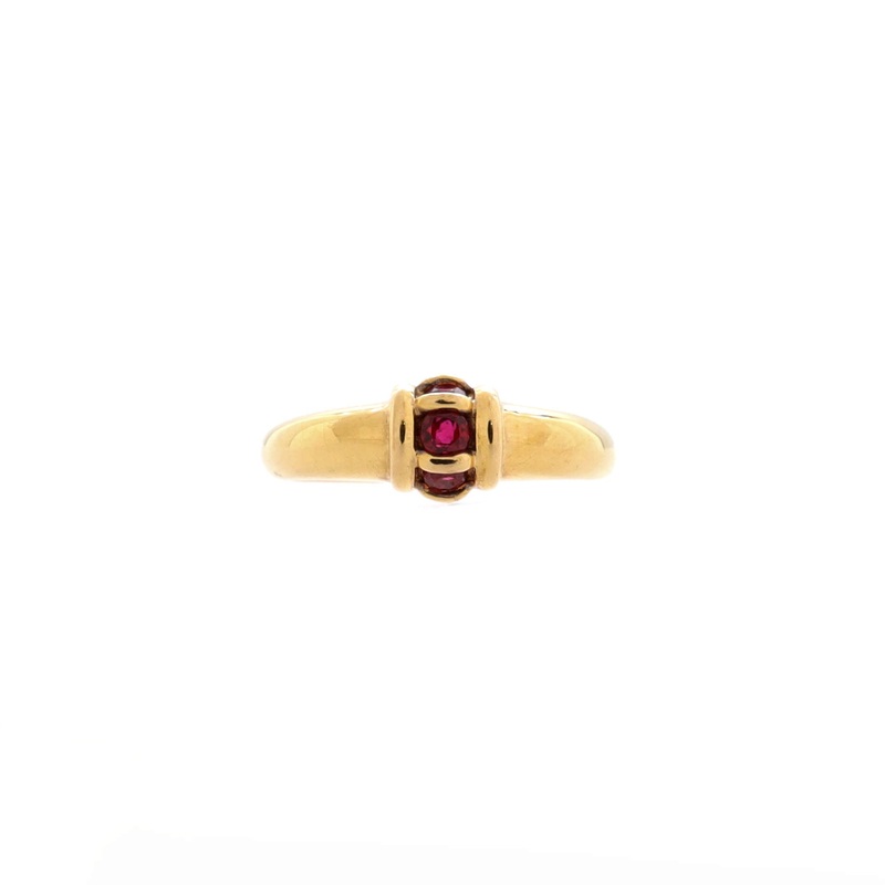 Vintage 3 Stone Ring 18K Yellow Gold with Rubies