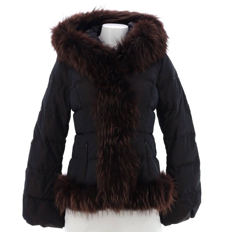 Women’s Hooded Puffer Jacket Polyester and Silk Blend with Down