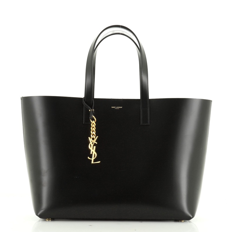 Classic Monogram Charm Shopper Tote Leather Medium S744816736951
