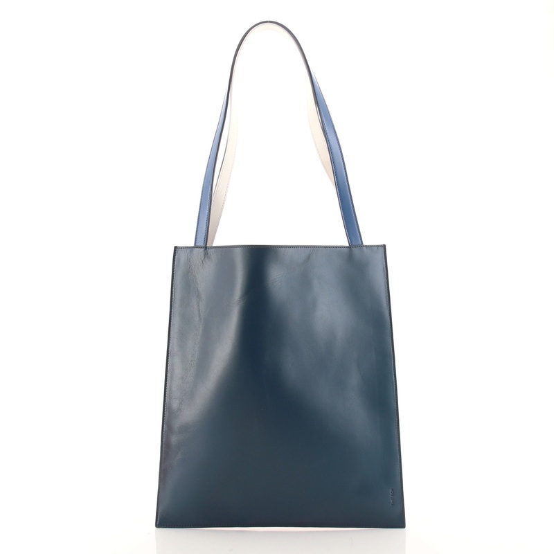 Flat Tote Leather Medium